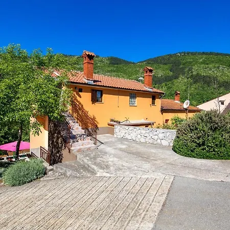 Apartment 1 Bedroom Beautiful In